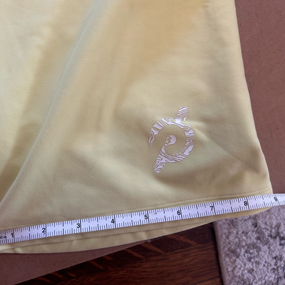 Peloton Yellow Women's Bike Shorts Size Medium - Picture 9 of 9